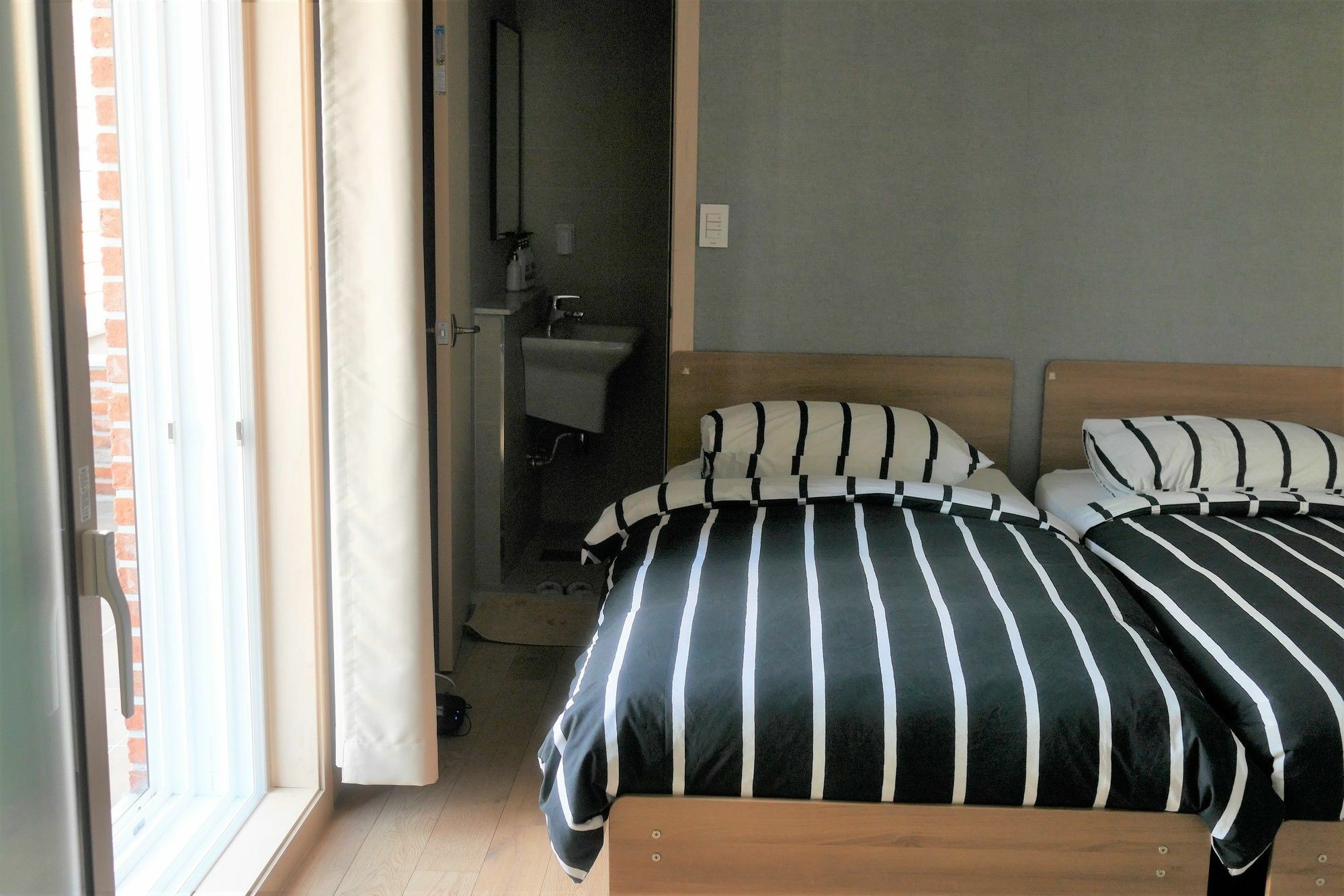 Red Stone Guesthouse Seul Zewnętrze zdjęcie