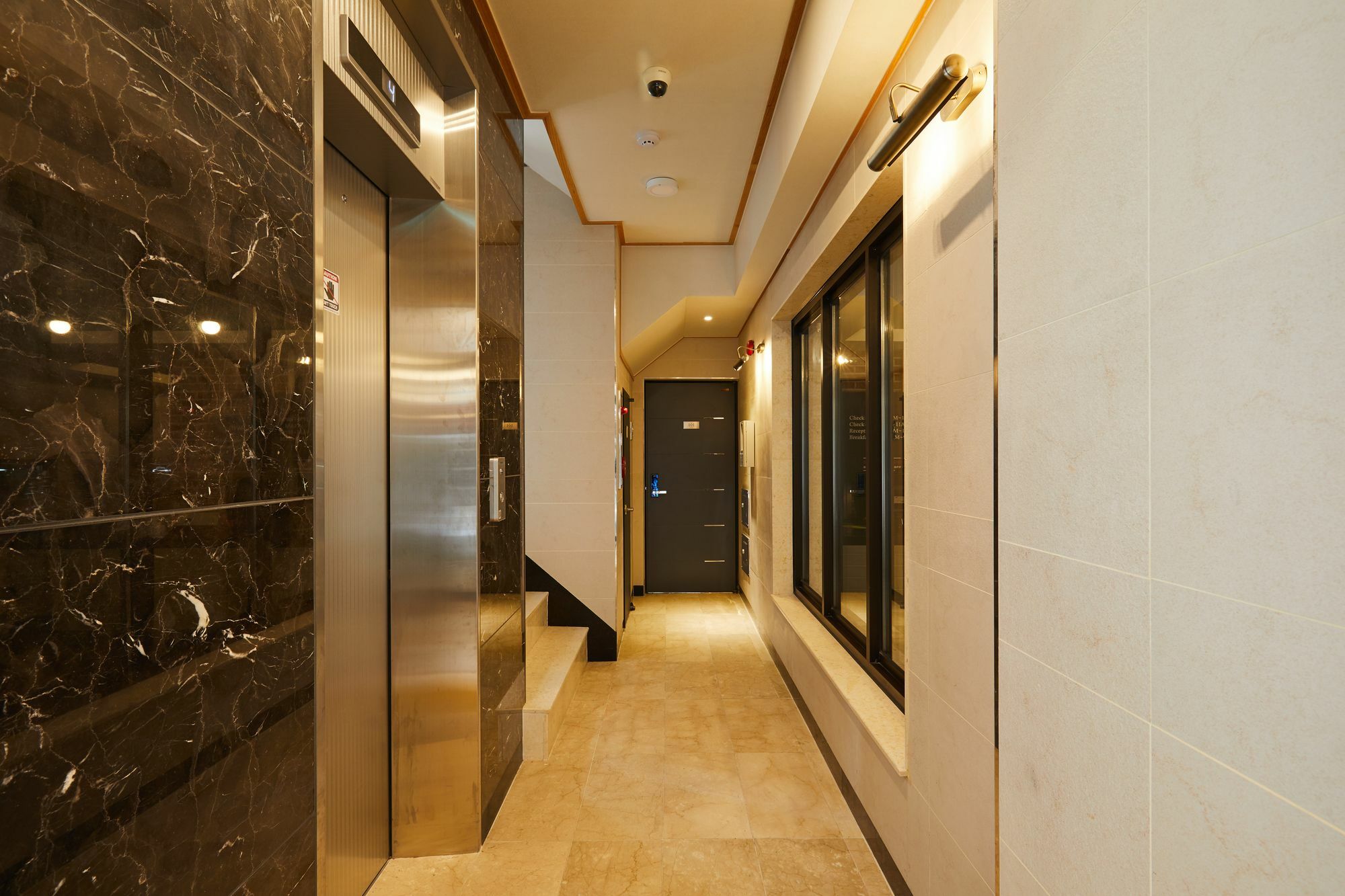 Red Stone Guesthouse Seul Zewnętrze zdjęcie